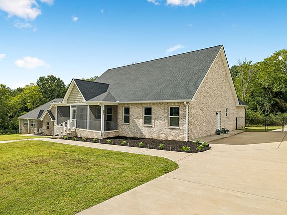 2nd image of 380 Mockingbird Ln