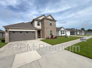 16119 Loussier Dr, Zachary, LA 70791