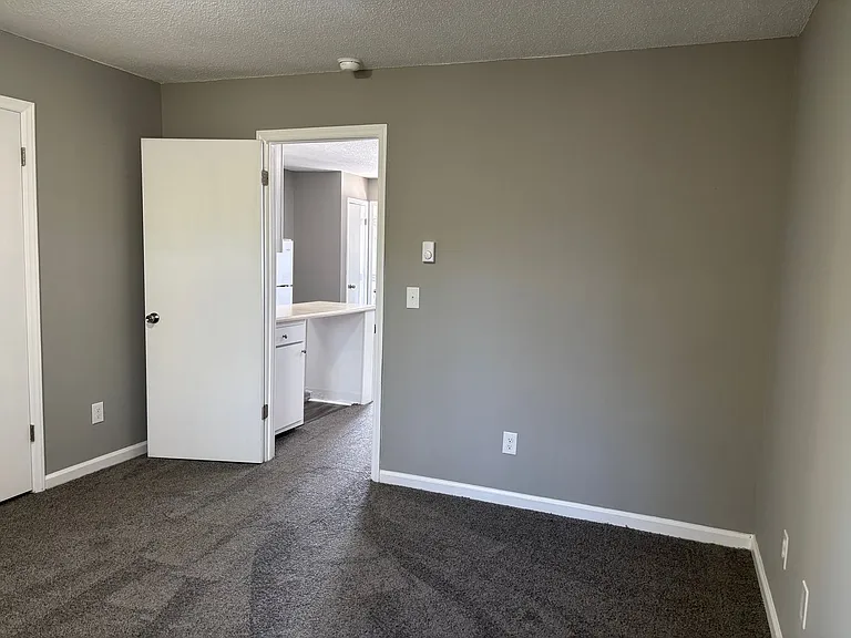 235 E Dameron Ave #X — Photo 20