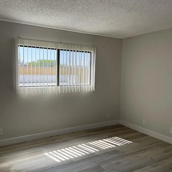 6386 W Lincoln Ave — Photo 11