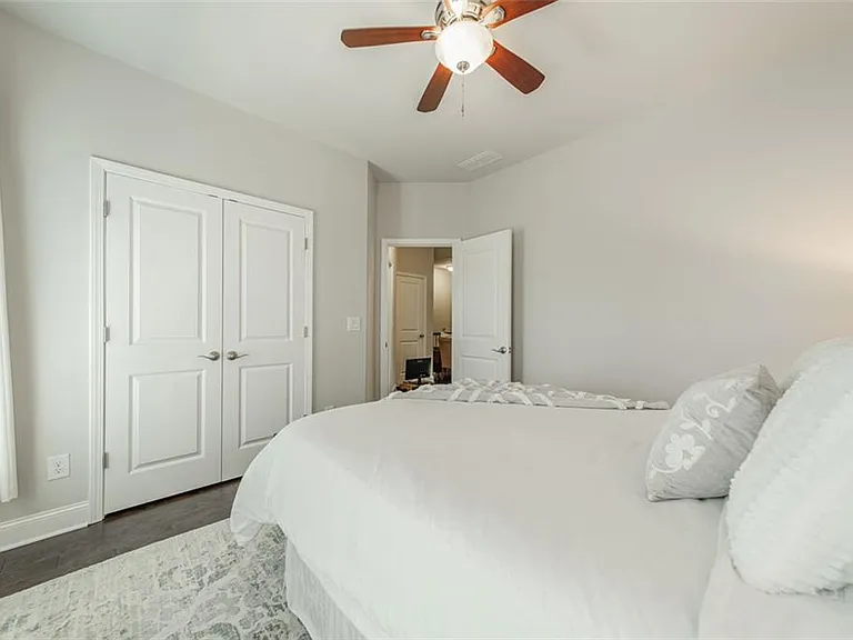 690 Arklow Dr — Photo 26