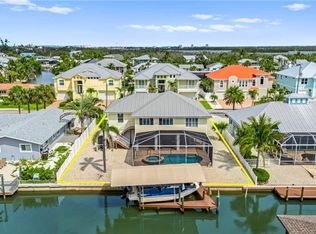320 Madison Ct, Fort Myers Beach, FL 33931