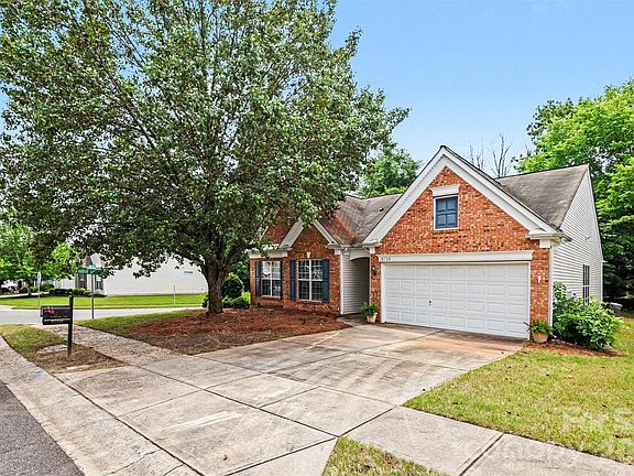 2nd image of 8708 Heron Glen Dr