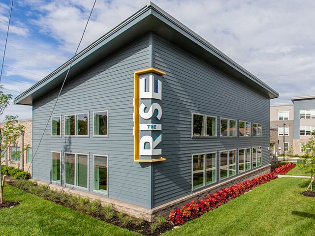The Rise | Entrance