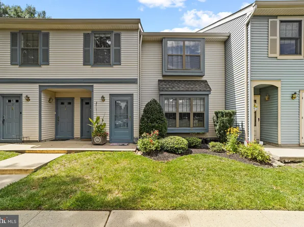 5 Wyndham Pl, Robbinsville, NJ 08691
