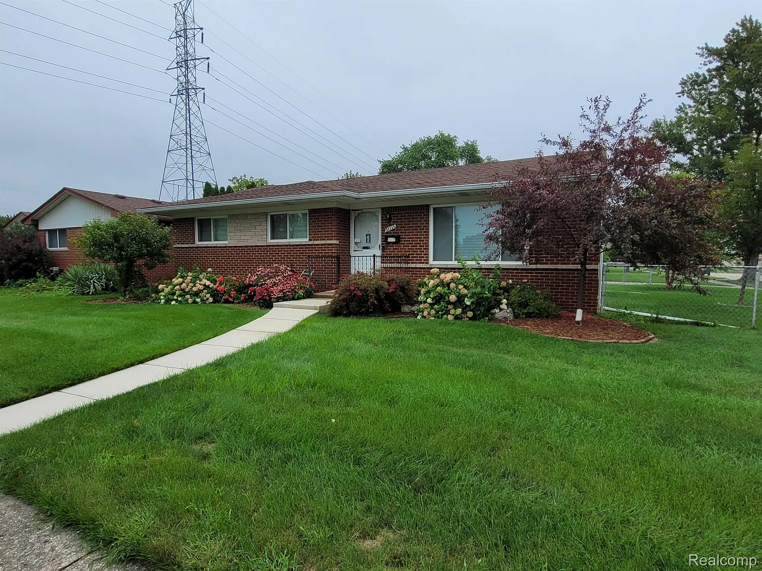 31114 Roan Dr photo 1