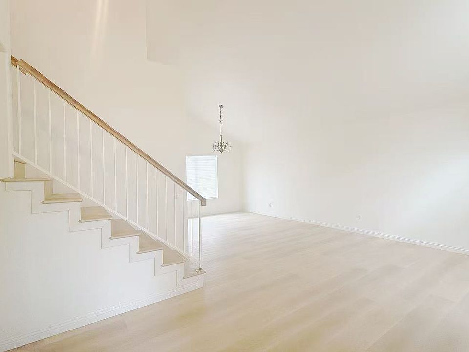 1st image of 5135 Iemez Cir