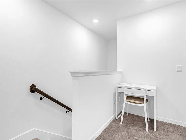 Longboat Dr — Photo 12