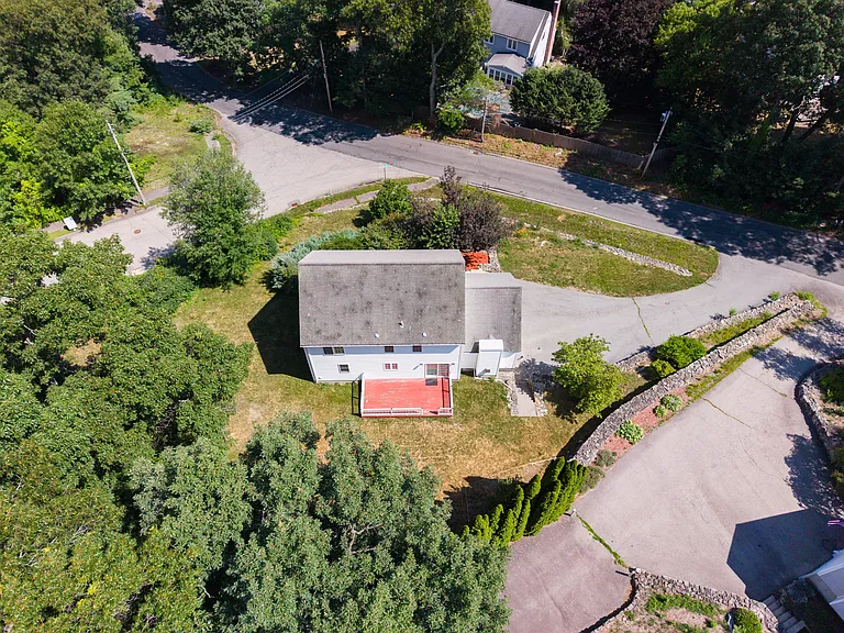 469 Walnut St — Photo 23