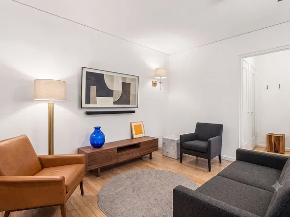 75 Bank St #1B, New York, NY 10014