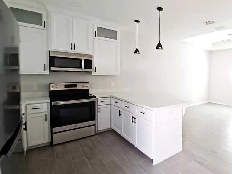 1630 Playa Dr #1 — Photo 6