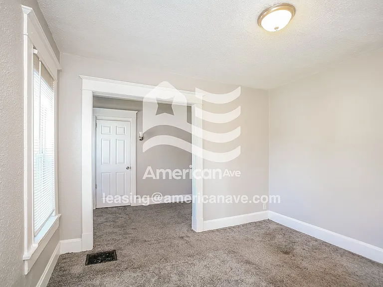 614401_008_wm_-_sitting_room_13184344.jpg