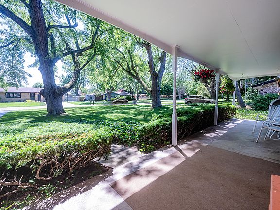 4th image of 1901 Acorn Dr