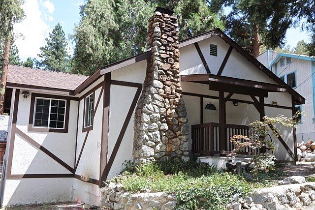 1st image of 9343 Canyon Dr