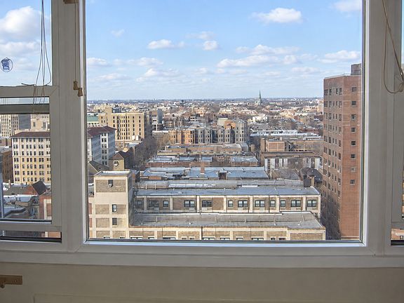 4th image of 2909 N Sheridan Rd APT 1705