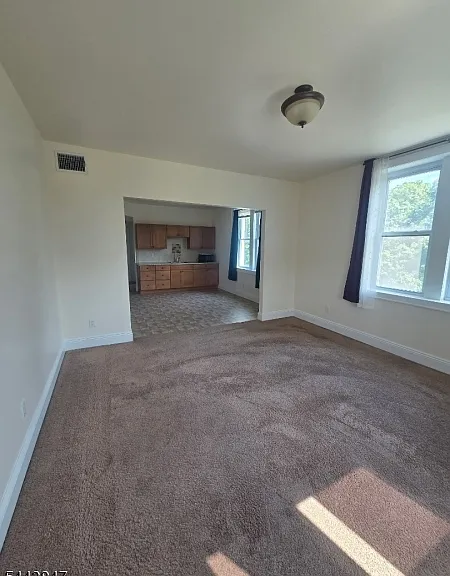 817 Ringwood Ave — Photo 4