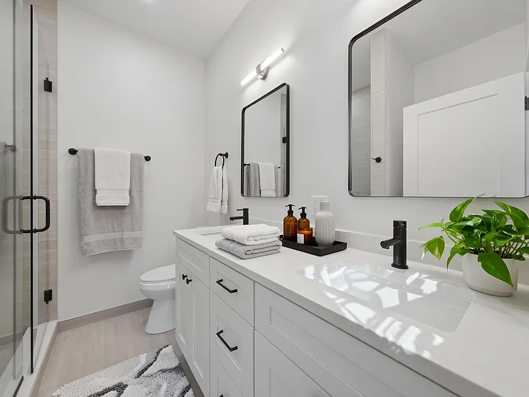 2931 W Washington Blvd #2 — Photo 6
