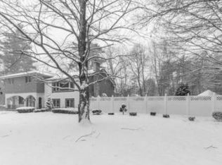 1 Pinewood Dr, Pelham, NH 03076