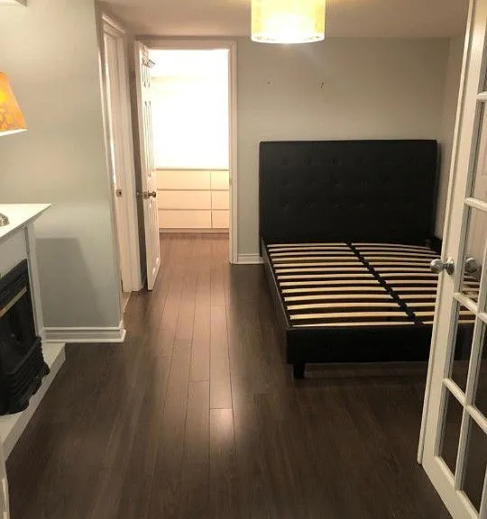 14 Kingsboro Rd E #BASEMENT — Photo 5