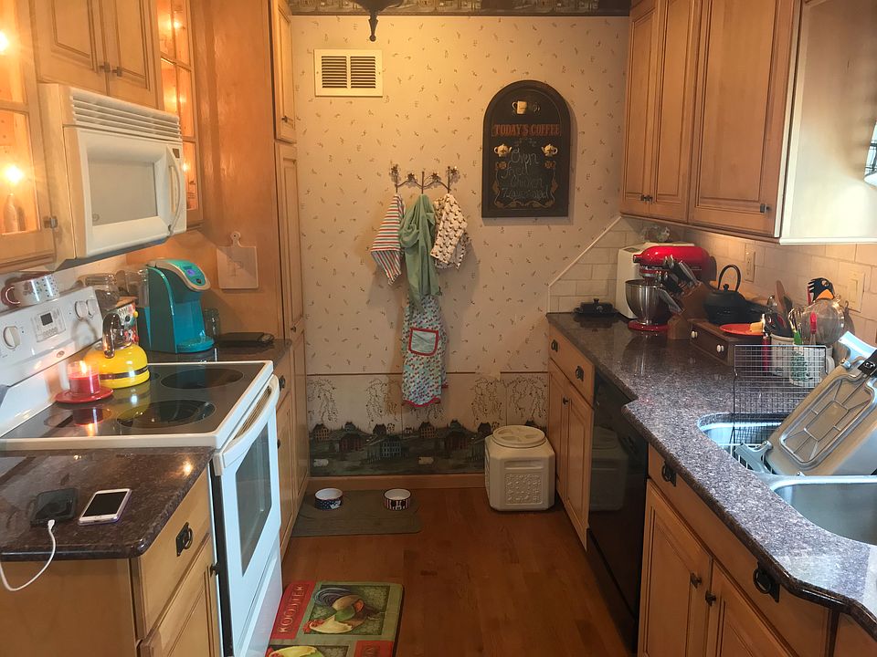 1st image of 2215 Losey Blvd S