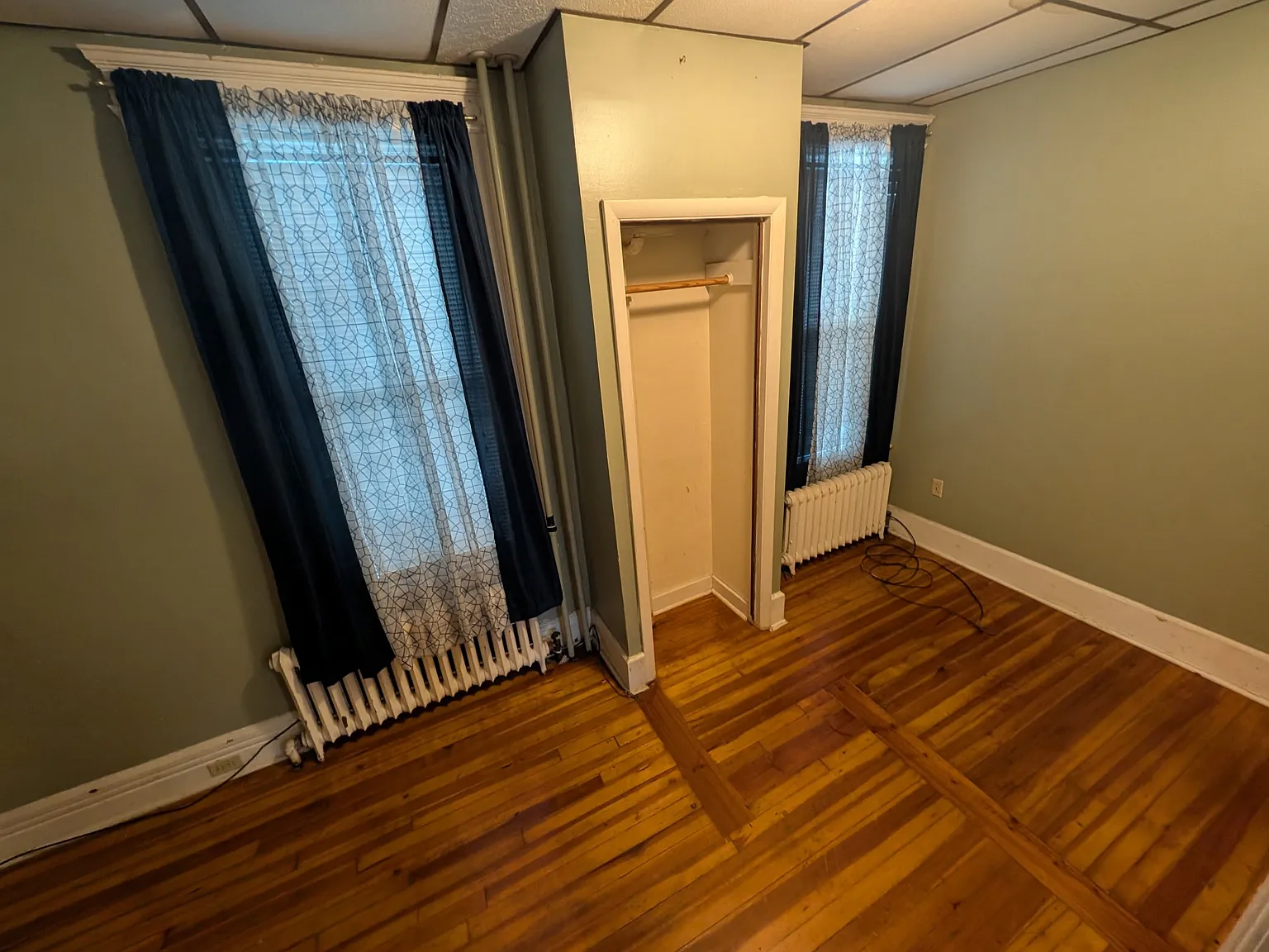 3 bed, 1300 sqft, $1,450 — Photo 4
