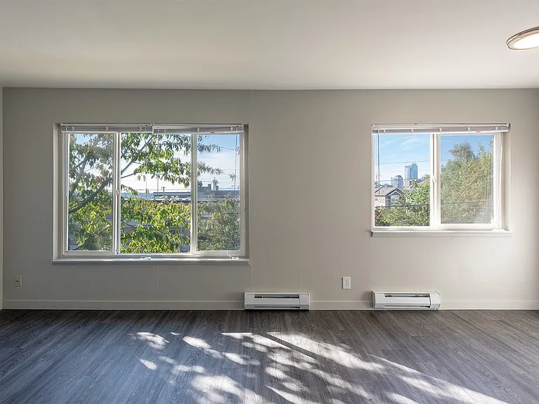 Sylvan Court — Photo 3