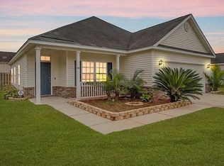 40 Valley Oak Dr, Richmond Hill, GA 31324