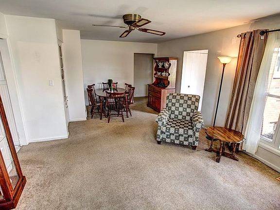 3rd image of 2528 Olson Dr