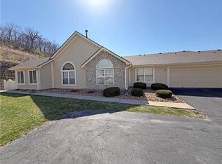 823 NE Devon Dr, Lees Summit, MO 64064