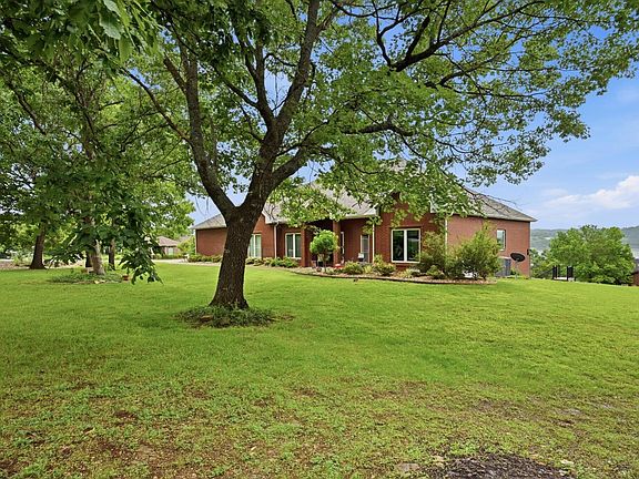 4th image of 282 Grandview Hills Circle
