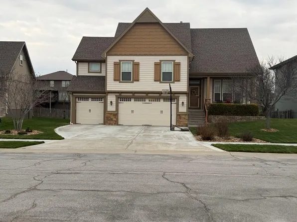 1316 NE 107th St, Kansas City, MO 64155