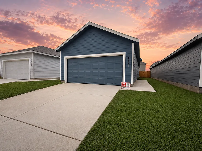 8620 Eucalyptus Hls — Photo 1
