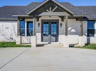 170 Half Moon Way, Bridgeport, TX 76426