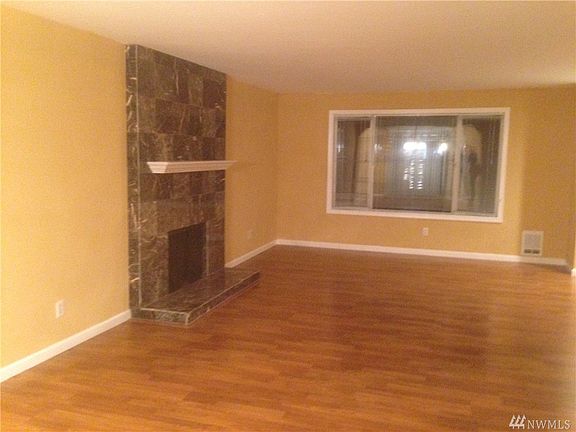 5th image of 14301 NE 7th Pl