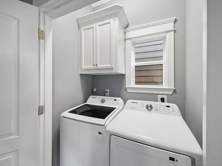 609 Rutland St #B — Photo 24