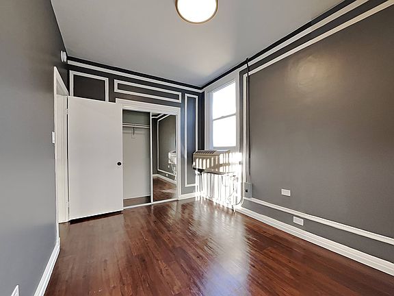 5th image of 2619 Wilshire Blvd #402