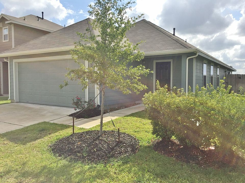 1st image of 19403 Plantation Maple Dr