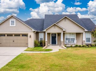 220 Four Winds Dr, Conway, AR 72034