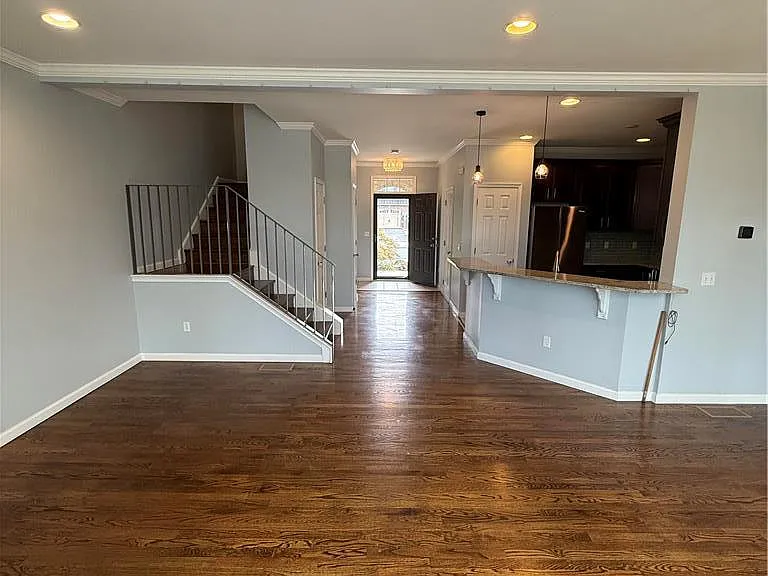 4528 Bellflower Way — Photo 4