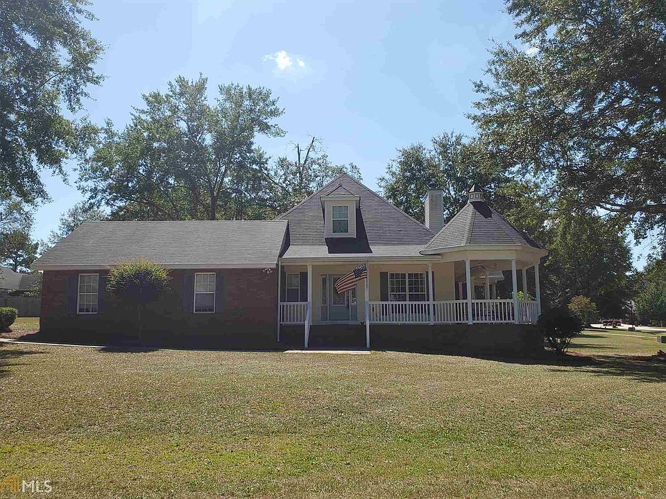 1st image of 120 Hidden Creek Cir