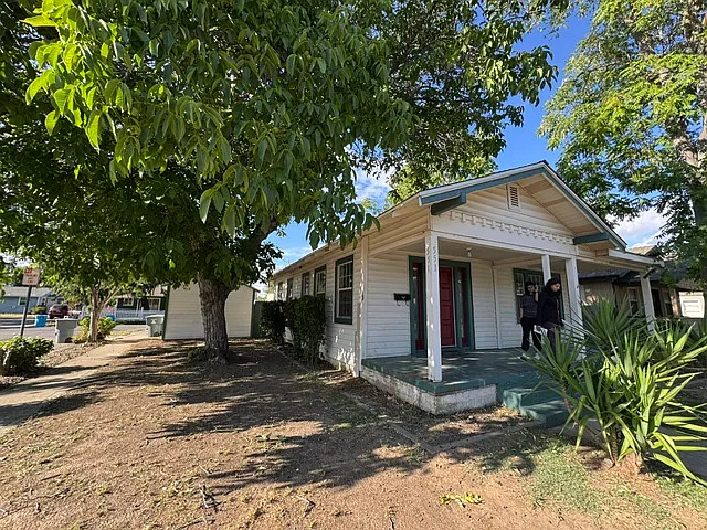 551 Scott St — Photo 2