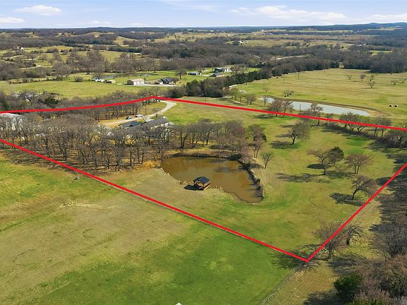 4th image of 860 County Road 208