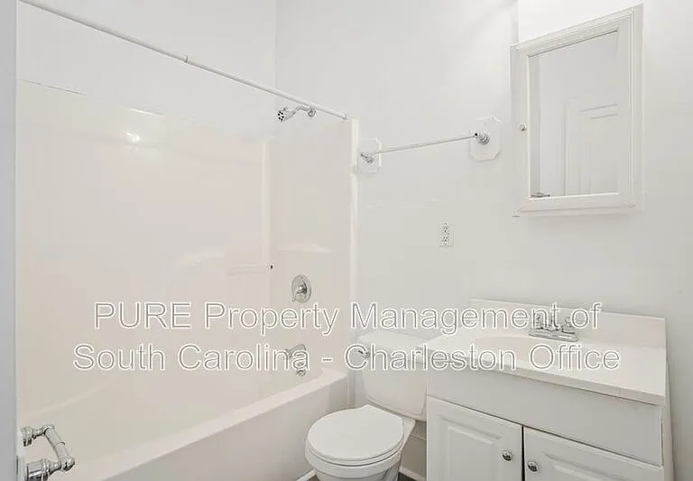 51 Smith St #A — Photo 15
