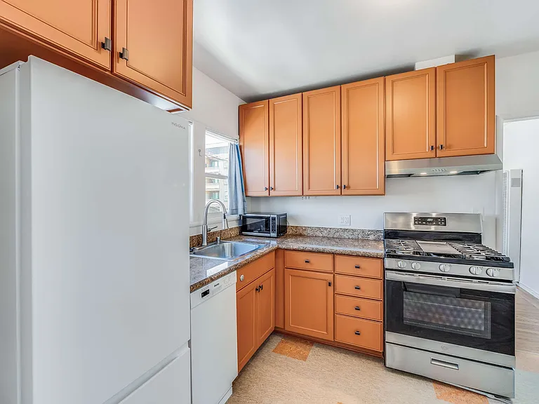 2339 Adeline St #2339 — Photo 5