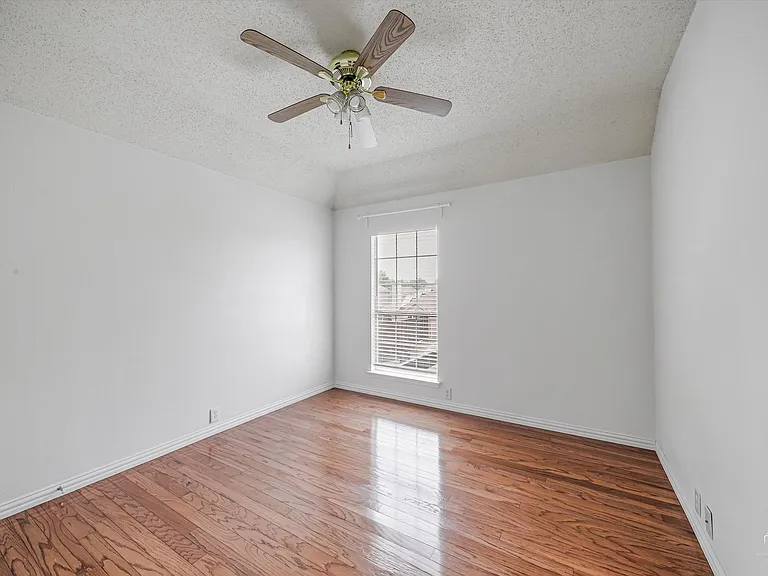 7611 Cordova Dr — Photo 23