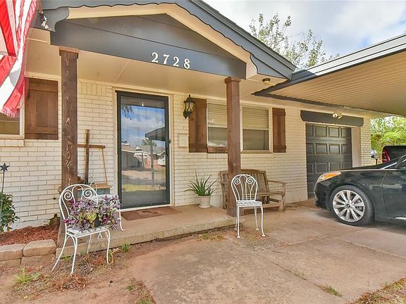 3rd image of 2728 SW 83rd St