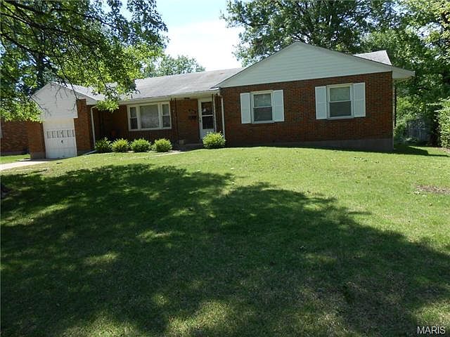 1st image of 244 Wooster Dr