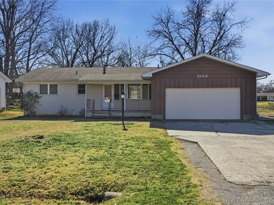 1102 SE 4th St, Wagoner, OK, 74467