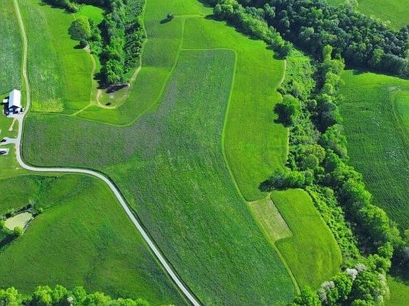 3rd image of 4050 Blue Lick Rd N