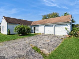 5 Ardley Pl, Sicklerville, NJ 08081